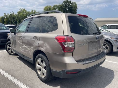 Used 2014 Subaru Forester 2.5i Premium w/ Popular Package #2 AWD/4WD image 4