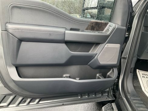 New 2026 Ford F250 Lariat w/ Black Appearance Package image 17