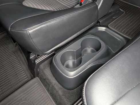 Used 2021 Toyota Highlander XSE image 24