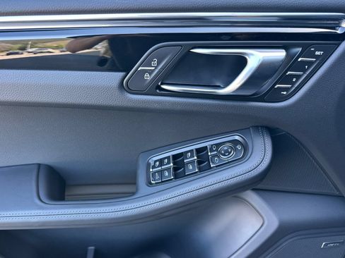 New 2026 Porsche Macan AWD/4WD image 12