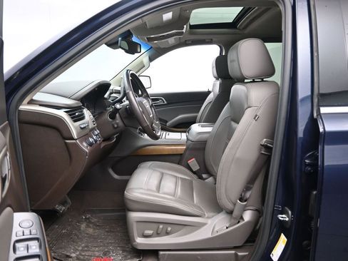 Used 2020 GMC Yukon XL Denali w/ Enhanced Security Package image 28