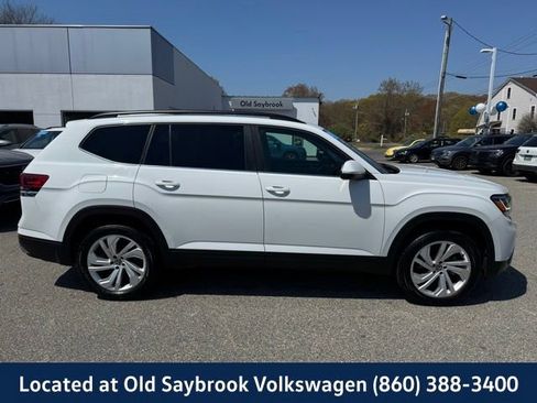 Used 2023 Volkswagen Atlas SE w/ Panoramic Sunroof Package AWD/4WD image 4