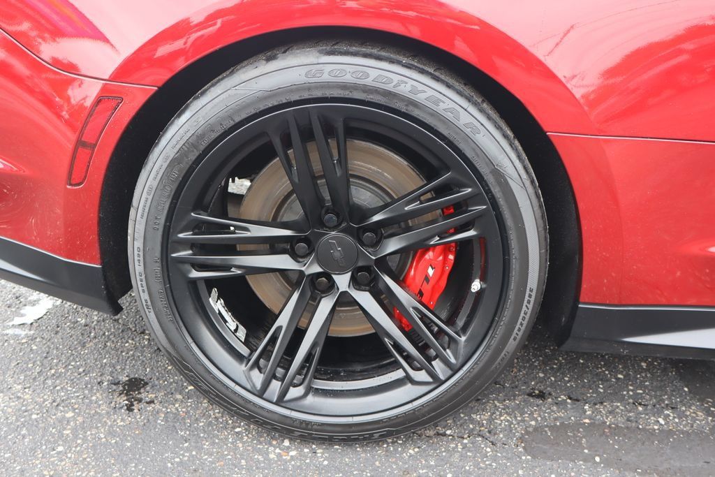 Used 2022 Chevrolet Camaro ZL1 RWD image 36