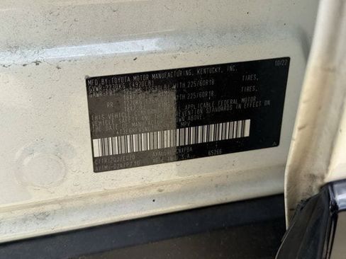 Used 2022 Toyota RAV4 XSE AWD/4WD image 37