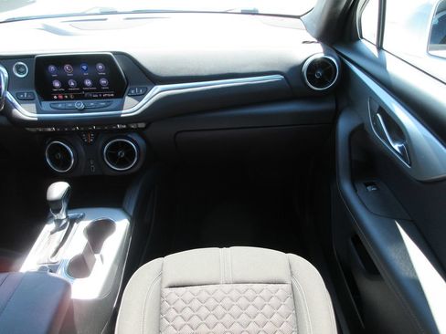 Certified 2020 Chevrolet Blazer LT AWD/4WD image 17