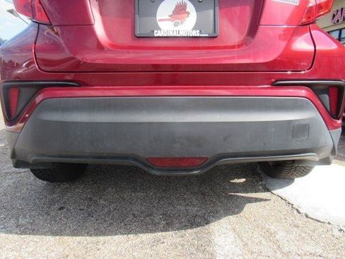 Used 2018 Toyota C-HR XLE FWD image 12