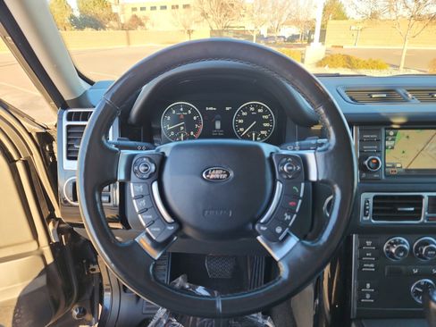 Used 2012 Land Rover Range Rover HSE image 10