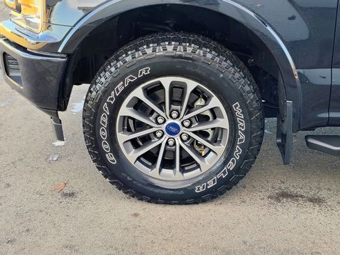 Used 2018 Ford F150 XLT w/ Equipment Group 302A Luxury image 9