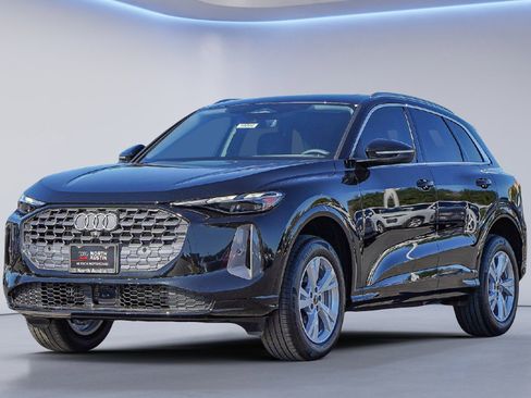 New 2025 Audi Q5 Premium image 6