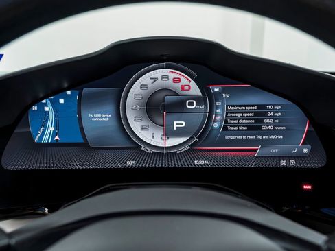 Used 2023 Ferrari SF90 Stradale image 13