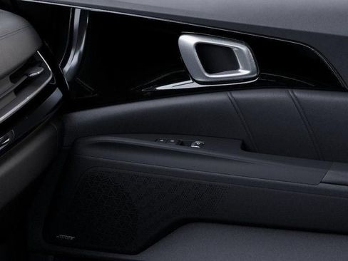 New 2026 Kia Carnival SX Prestige FWD image 25