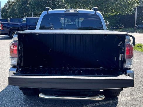 Used 2023 Toyota Tacoma TRD Sport w/ Technology Package AWD/4WD image 31