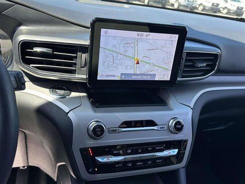 Used 2023 Ford Explorer XLT w/ Equipment Group 202A image 20