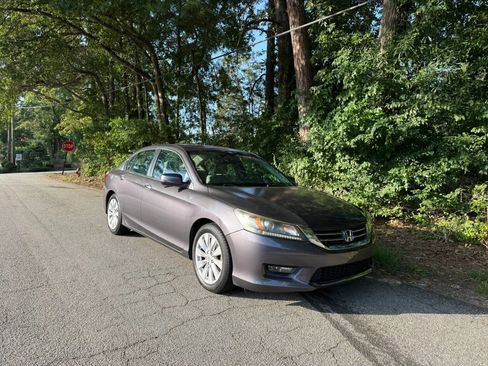 Used 2014 Honda Accord EX image 11