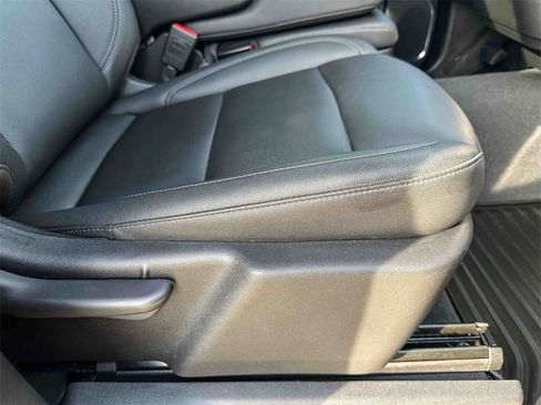 Certified 2024 Chevrolet Silverado 1500 LT image 23