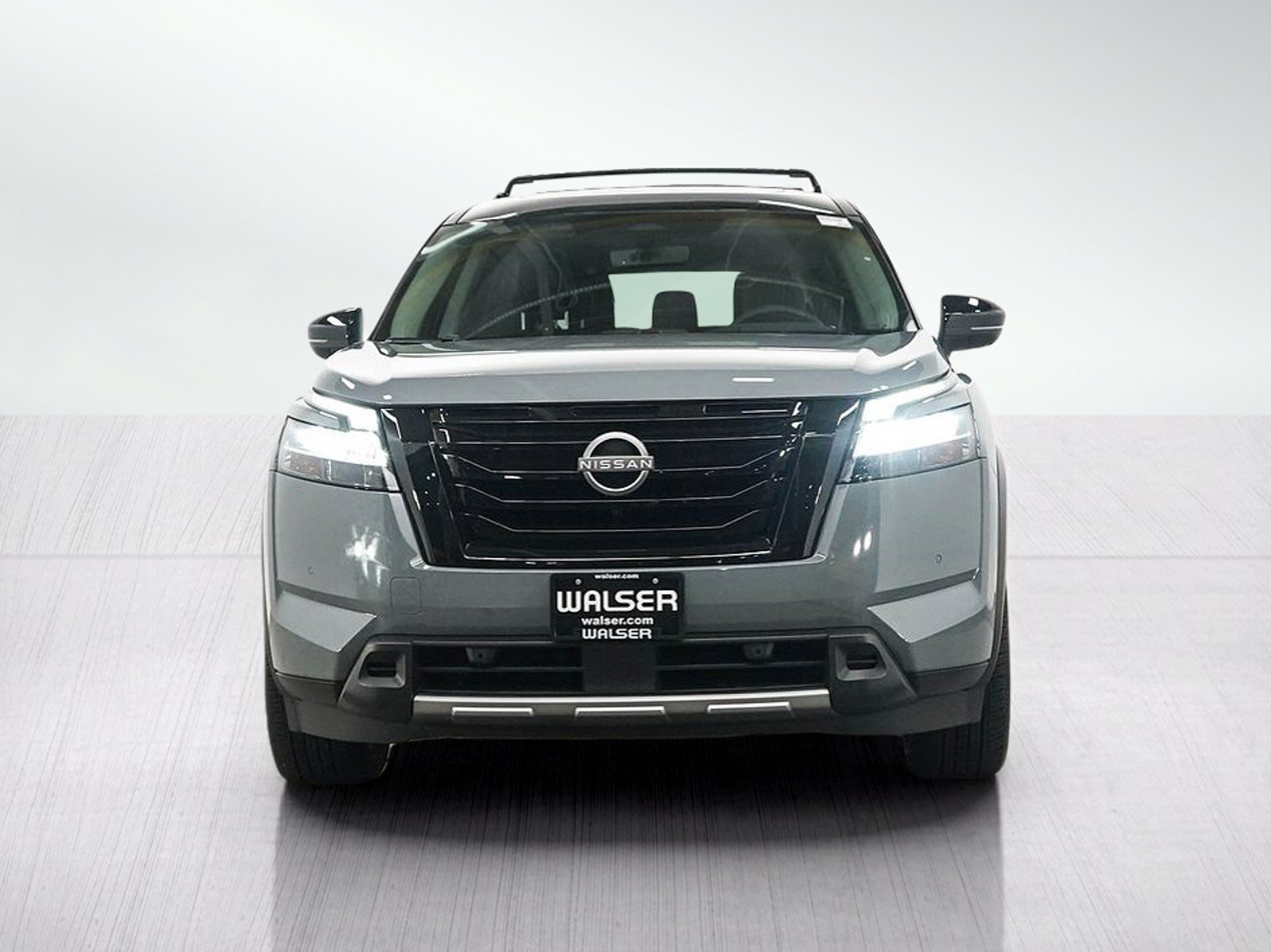 Used 2024 Nissan Pathfinder SL w/ SL Premium Package AWD/4WD image 8