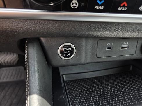 Used 2021 Nissan Rogue SL w/ Premium Package FWD image 17