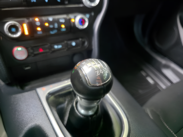 Used 2021 Ford Mustang Coupe RWD image 21