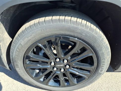 Used 2023 GMC Acadia SLE w/ Elevation Edition AWD/4WD image 29