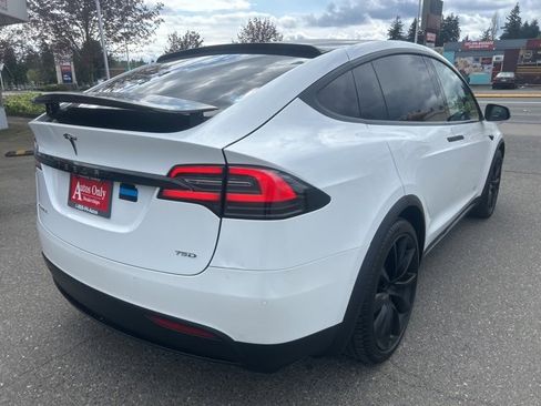 Used 2017 Tesla Model X 75D image 5