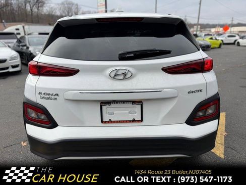 Used 2021 Hyundai Kona Limited w/ Cargo Package image 11