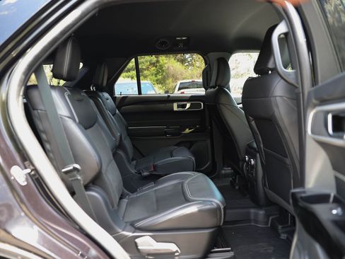 Used 2023 Ford Explorer ST AWD/4WD image 13