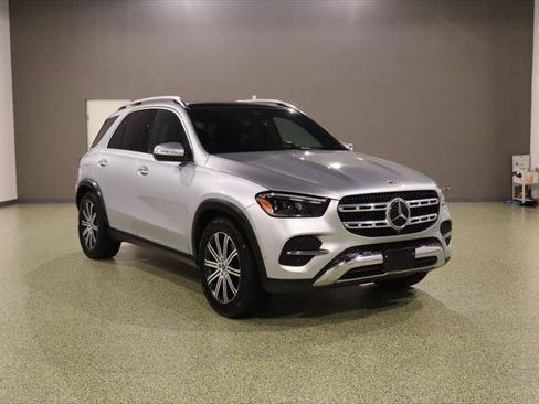 Used 2025 Mercedes-Benz GLE 350 4MATIC image 1