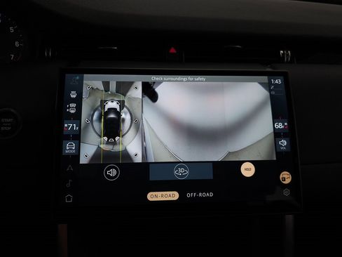 Certified 2025 Land Rover Discovery Sport S image 32