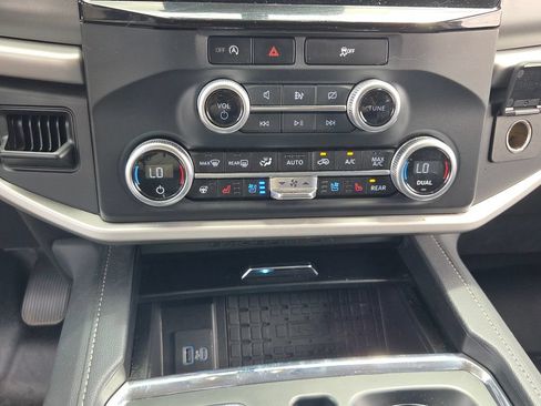 Used 2024 Ford Expedition Max XLT RWD image 20