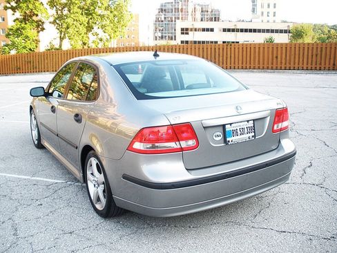 Used 2003 Saab 9-3 Arc FWD image 10