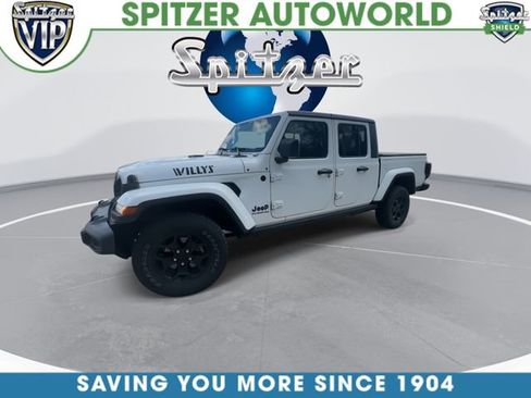 Used 2021 Jeep Gladiator Willys image 4