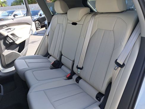 New 2025 Audi Q5 Premium Plus image 14