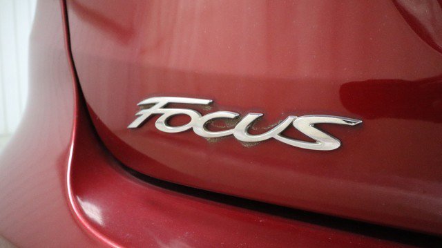 Used 2016 Ford Focus SE w/ SE Cold Weather Package FWD image 20