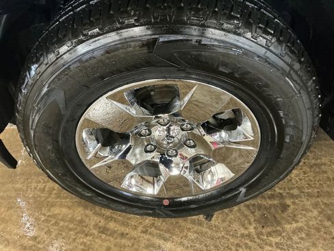 Certified 2023 RAM 1500 Big Horn image 9