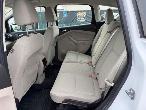 Used 2017 Ford C-MAX SE w/ Interior Protection Package image 36