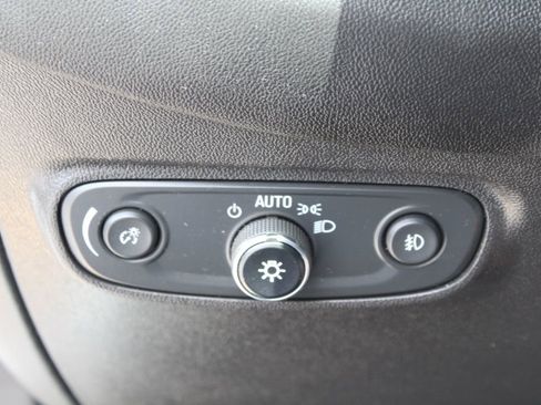 Used 2020 Chevrolet Equinox LT w/ Driver Convenience Package FWD image 20