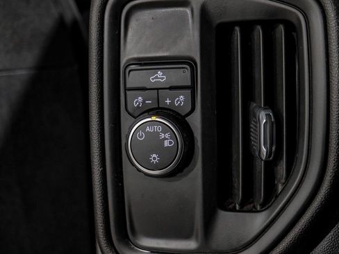 Used 2021 Chevrolet Silverado 1500 Custom image 27