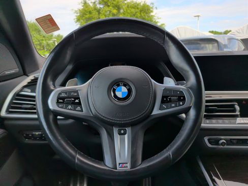 Used 2021 BMW X7 M50i w/ Dynamic Handling Package image 20