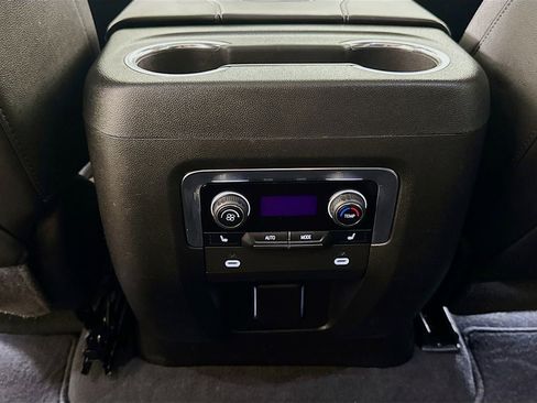 Certified 2024 Chevrolet Tahoe Z71 w/ Luxury Package image 24