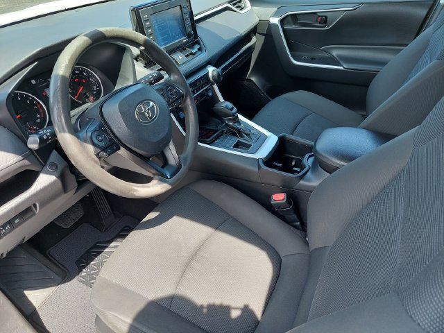 Certified 2022 Toyota RAV4 LE AWD/4WD image 10