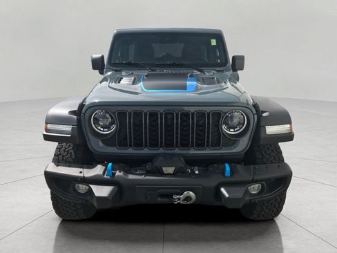 Used 2024 Jeep Wrangler Unlimited Rubicon 4xe w/ Capability Package AWD/4WD image 12