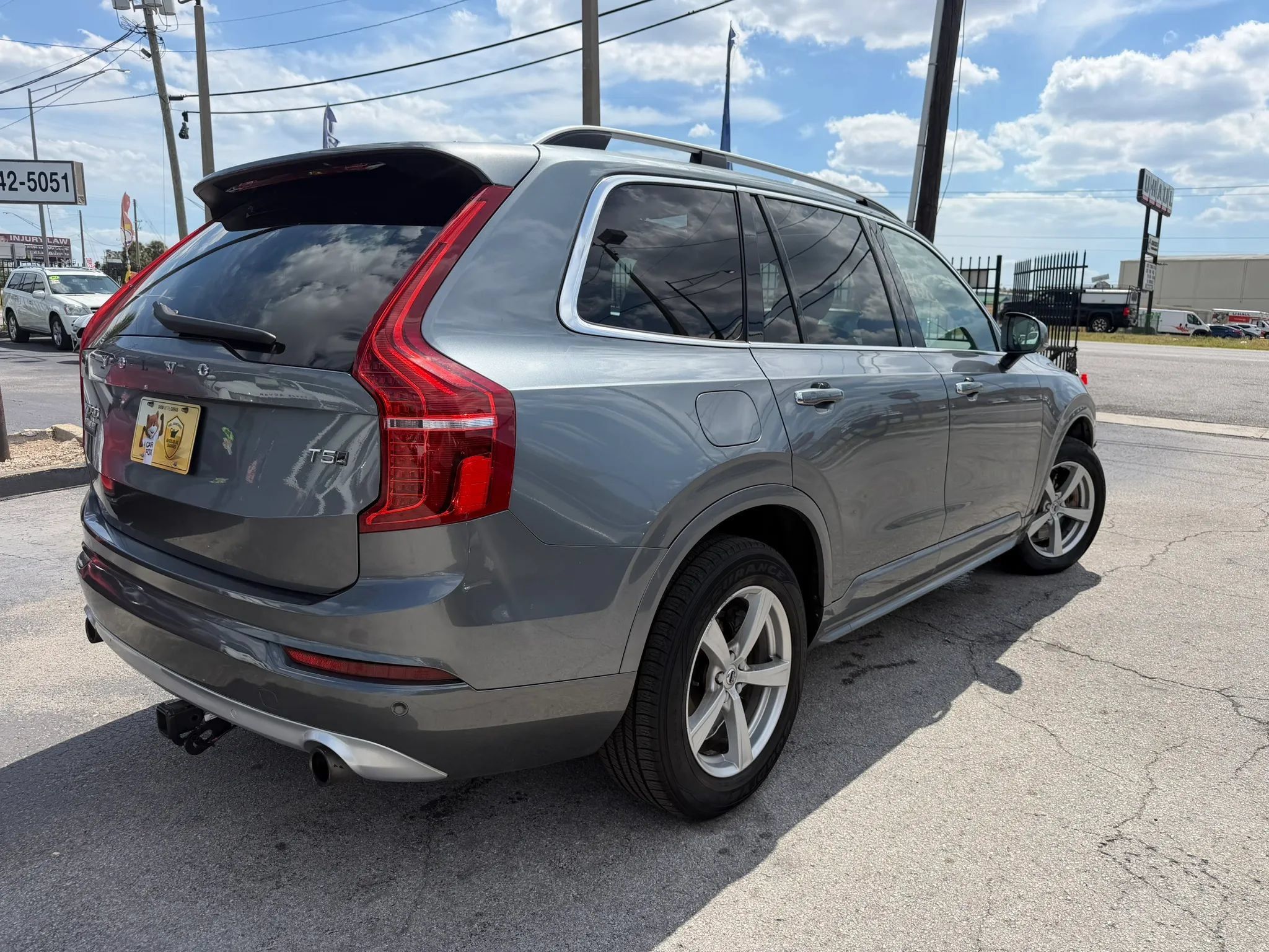 Used 2019 Volvo XC90 T5 Momentum AWD/4WD image 4