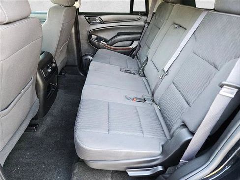 Used 2017 GMC Yukon SLE w/ SLE Value Package image 17