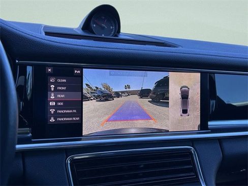 Used 2021 Porsche Panamera image 6