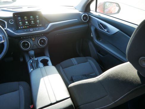 Used 2023 Chevrolet Blazer LT image 11