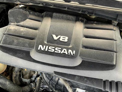 Used 2019 Nissan Titan Platinum Reserve AWD/4WD image 32