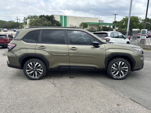 New 2026 Subaru Forester Touring image 2