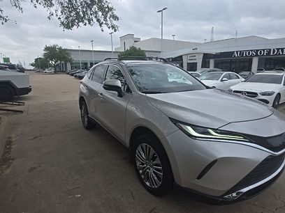 Used 2021 Toyota Venza XLE w/ Softex Package