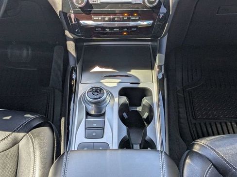Used 2023 Ford Explorer ST RWD image 18