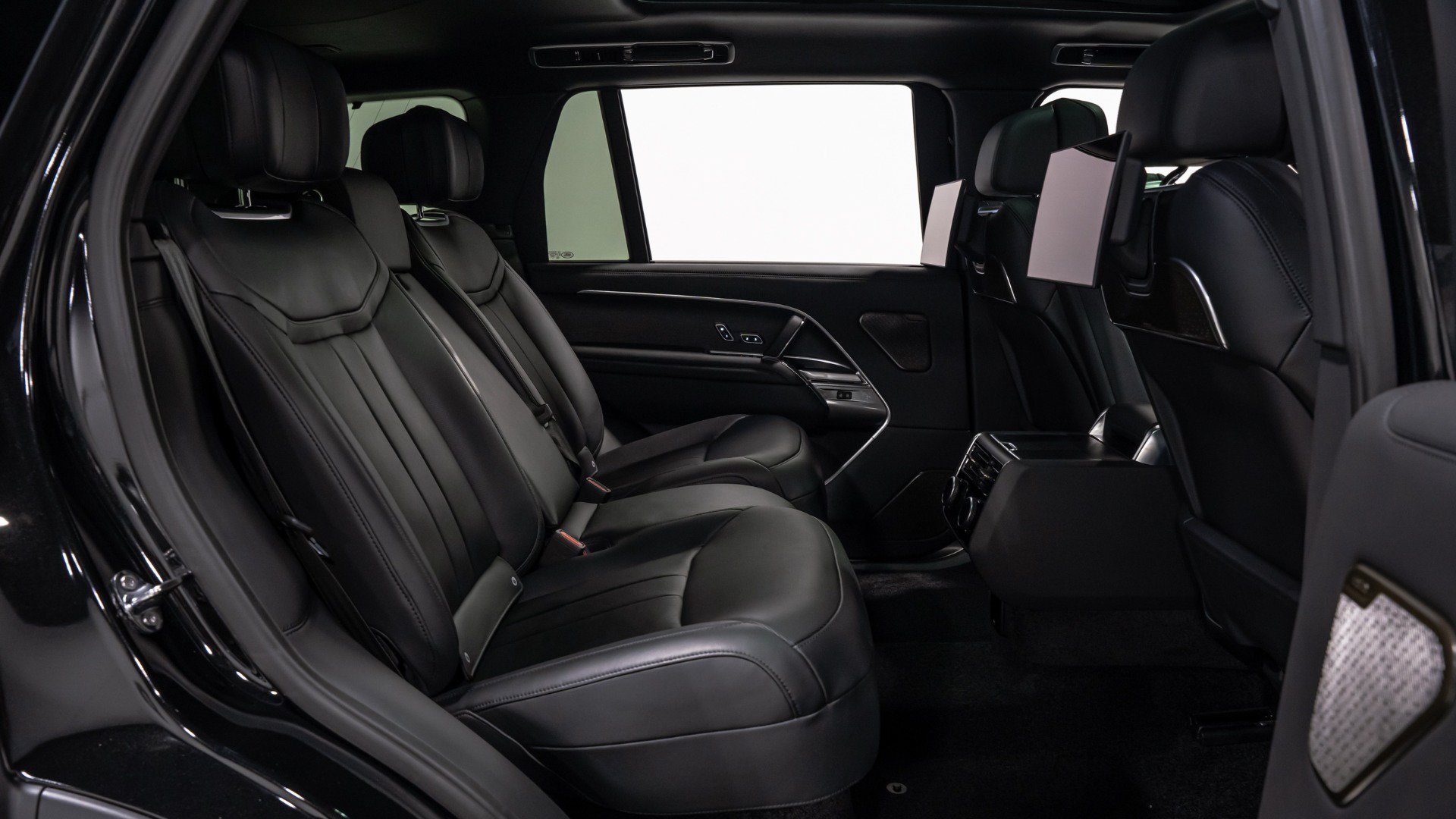 Used 2025 Land Rover Range Rover Long Wheelbase Autobiography AWD/4WD image 65